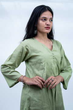 Velorrea Niraya pista green co-ord set