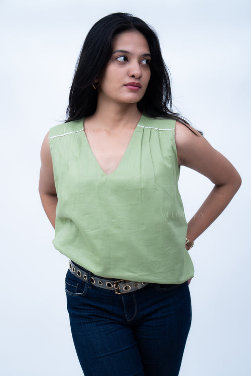 Velorrea The She Edit V-neck Combo