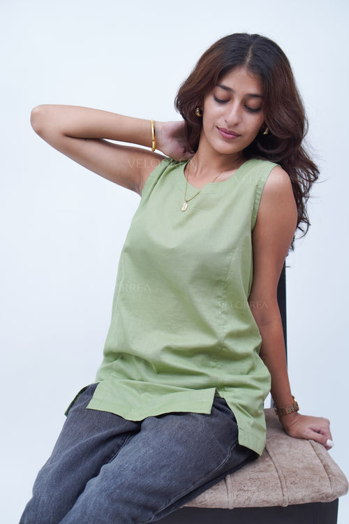 Velorrea The Confident Curve Slit Top Combo